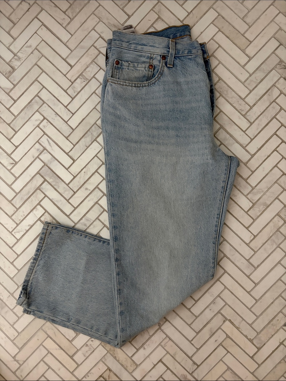 Levi’s 501 90s Light Blue Denim Jeans